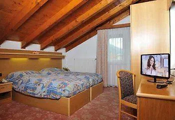 Hotel Alpencolor Tonale 3*